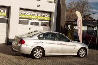 BMW 318i Advantage Titansilber FULL NAGY SZERVÍZ +3X-s GARANCIA !!