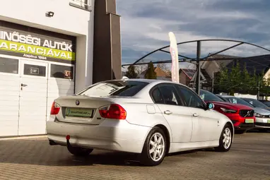 BMW 318i Advantage Titansilber FULL NAGY SZERVÍZ +3X-s GARANCIA !!