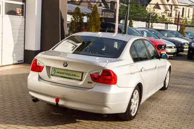 BMW 318i Advantage Titansilber FULL NAGY SZERVÍZ +3X-s GARANCIA !!
