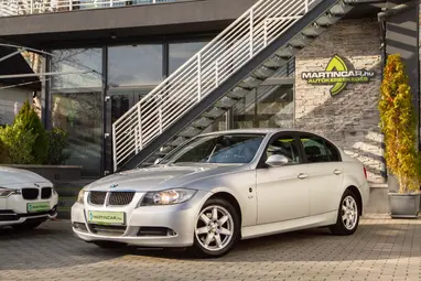 BMW 318i Advantage Titansilber FULL NAGY SZERVÍZ +3X-s GARANCIA !!