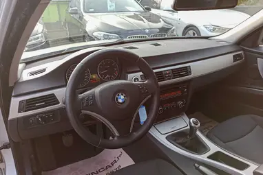 BMW 318i Advantage Titansilber FULL NAGY SZERVÍZ +3X-s GARANCIA !!