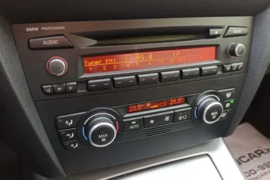 BMW 318i Advantage Titansilber FULL NAGY SZERVÍZ +3X-s GARANCIA !!