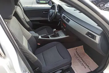 BMW 318i Advantage Titansilber FULL NAGY SZERVÍZ +3X-s GARANCIA !!