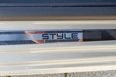 PEUGEOT 208 1.6 e-HDi Style Aluminium Grau Edition +110 Ekm !! +Friss Vizsga +3X-s GARANCIA !!