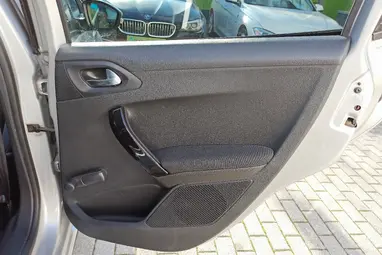 PEUGEOT 208 1.6 e-HDi Style Aluminium Grau Edition +110 Ekm !! +Friss Vizsga +3X-s GARANCIA !!