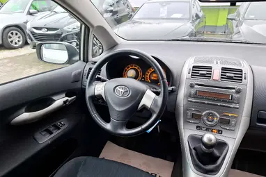 TOYOTA AURIS 1.6 Silver Metallic +Megbízható Japán benzines +3X-s GARANCIA!!