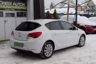 OPEL ASTRA J 1.4 T Sport Jubilaum Schneeweiss +Első Tulajdonostól +Keveset futott +3X-s GARANCIA !!