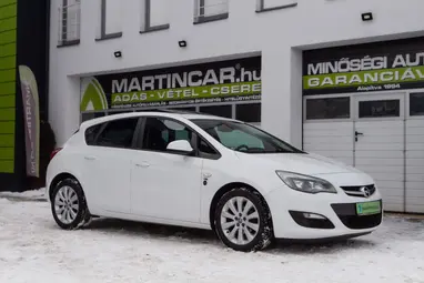OPEL ASTRA J 1.4 T Sport Jubilaum Schneeweiss +Első Tulajdonostól +Keveset futott +3X-s GARANCIA !!