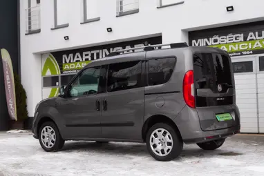 FIAT DOBLO Dobló Panorama 1.4 16V Pop (7 személyes ) Electroclash Grey+Sporty RED +Eredeti Magyar Autó +3X-s GARANCIA!!