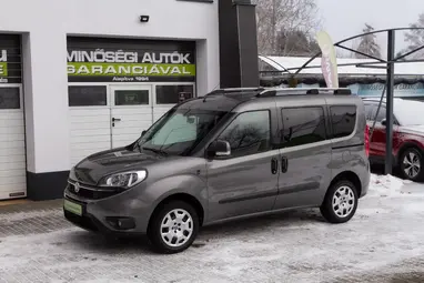 FIAT DOBLO Dobló Panorama 1.4 16V Pop (7 személyes ) Electroclash Grey+Sporty RED +Eredeti Magyar Autó +3X-s GARANCIA!!