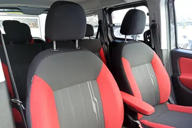 FIAT DOBLO Dobló Panorama 1.4 16V Pop (7 személyes ) Electroclash Grey+Sporty RED +Eredeti Magyar Autó +3X-s GARANCIA!!