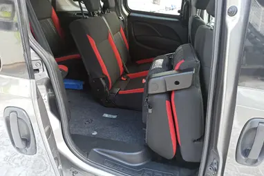 FIAT DOBLO Dobló Panorama 1.4 16V Pop (7 személyes ) Electroclash Grey+Sporty RED +Eredeti Magyar Autó +3X-s GARANCIA!!