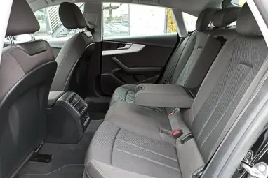 AUDI A5 Sportback 40 TFSI Advanced S-tronic Brilliant Black +Eredeti Magyar Autó +Mint az ÚJ +3X-s GARANCIA !!