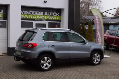 VOLKSWAGEN TIGUAN 2.0 CR TDI Sport&Style DSG 4Motion Slate Grey +Energy Cloth Design +Vez. Szervizkönyv +3X-s GARANCIA !!