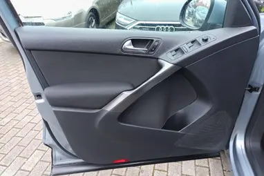 VOLKSWAGEN TIGUAN 2.0 CR TDI Sport&Style DSG 4Motion Slate Grey +Energy Cloth Design +Vez. Szervizkönyv +3X-s GARANCIA !!