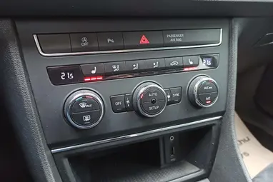 SEAT LEON ST 1.6 TDI Style DSG HighLine Sport +Extrella ICE +Friss Vizsga +3X-s GARANCIA !!