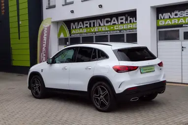 MERCEDES-BENZ GLA 250 e EQ Power AMG Line 8G-DCT Dig. White Metallic+80E-Km+Vez. Szervíz+Mo.-i 1 tulaj +Újszerű +AMG +3X-s GARANCIA !!