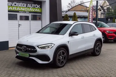 MERCEDES-BENZ GLA 250 e EQ Power AMG Line 8G-DCT Dig. White Metallic+80E-Km+Vez. Szervíz+Mo.-i 1 tulaj +Újszerű +AMG +3X-s GARANCIA !!