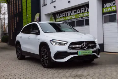 MERCEDES-BENZ GLA 250 e EQ Power AMG Line 8G-DCT Dig. White Metallic+80E-Km+Vez. Szervíz+Mo.-i 1 tulaj +Újszerű +AMG +3X-s GARANCIA !!