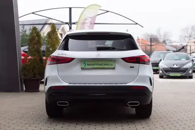 MERCEDES-BENZ GLA 250 e EQ Power AMG Line 8G-DCT Dig. White Metallic+80E-Km+Vez. Szervíz+Mo.-i 1 tulaj +Újszerű +AMG +3X-s GARANCIA !!