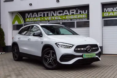 MERCEDES-BENZ GLA 250 e EQ Power AMG Line 8G-DCT Dig. White Metallic+80E-Km+Vez. Szervíz+Mo.-i 1 tulaj +Újszerű +AMG +3X-s GARANCIA !!