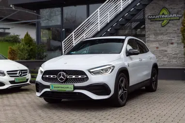 MERCEDES-BENZ GLA 250 e EQ Power AMG Line 8G-DCT Dig. White Metallic+80E-Km+Vez. Szervíz+Mo.-i 1 tulaj +Újszerű +AMG +3X-s GARANCIA !!