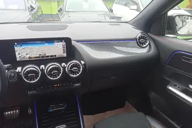 MERCEDES-BENZ GLA 250 e EQ Power AMG Line 8G-DCT Dig. White Metallic+80E-Km+Vez. Szervíz+Mo.-i 1 tulaj +Újszerű +AMG +3X-s GARANCIA !!