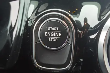 MERCEDES-BENZ GLA 250 e EQ Power AMG Line 8G-DCT Dig. White Metallic+80E-Km+Vez. Szervíz+Mo.-i 1 tulaj +Újszerű +AMG +3X-s GARANCIA !!