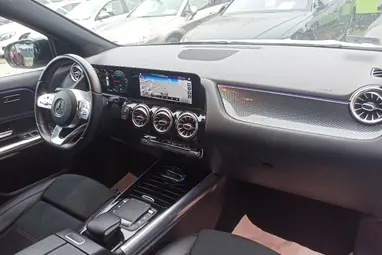 MERCEDES-BENZ GLA 250 e EQ Power AMG Line 8G-DCT Dig. White Metallic+80E-Km+Vez. Szervíz+Mo.-i 1 tulaj +Újszerű +AMG +3X-s GARANCIA !!