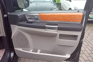 CHRYSLER GRAND VOYAGER 2.8 CRD Limited (Automata) (7 személyes ) Maximum FULL EXTRA +Gyönyörű állapot +3X-s GARANCIA !!