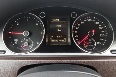 VOLKSWAGEN PASSAT VII Variant 2.0 CR TDI Comfortline BMT Black Oak Brown Metalic +Első Tulajdonostól +3X-s GARANCIA !!