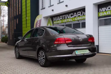 VOLKSWAGEN PASSAT VII 2.0 CR TDI Comfortline BMT DSG Excluzive Oak Brown Metallic +Eredeti MAGYAR Autó +3X-s GARANCIA !!