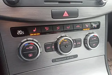 VOLKSWAGEN PASSAT VII 2.0 CR TDI Comfortline BMT DSG Excluzive Oak Brown Metallic +Eredeti MAGYAR Autó +3X-s GARANCIA !!