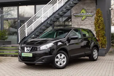 NISSAN QASHQAI 1.6 Visia Black Metallic +Első Tulajdonstól +Keveset futott +3Xs- GARANCIA !