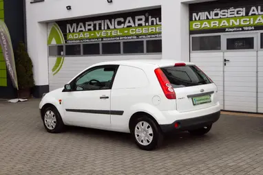 FORD FIESTA Van 1.3 Magyar Repülőtéri Autó +Kiválló állapot +Friss Műszaki Vizsga !! KFH-095
