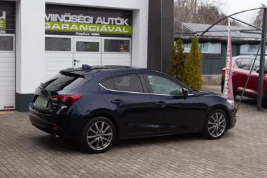 MAZDA 3 Sport 2.2 D Revolution SPORT Deep Crystal +Prémium állapot +Friss Szervíz +3X-s GARANCIA !!