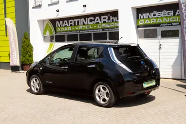 NISSAN LEAF (Automata) Super Black +Keveset futott +Második Tulajdonostól +3X-s GARANCIA !!