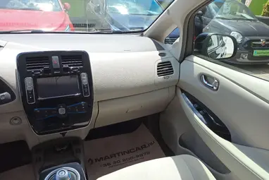 NISSAN LEAF (Automata) Super Black +Keveset futott +Második Tulajdonostól +3X-s GARANCIA !!