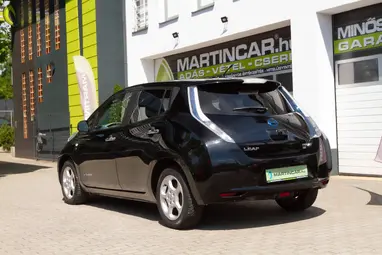 NISSAN LEAF (Automata) Super Black +Keveset futott +Második Tulajdonostól +3X-s GARANCIA !!