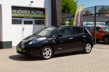 NISSAN LEAF (Automata) Super Black +Keveset futott +Második Tulajdonostól +3X-s GARANCIA !!