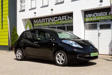 NISSAN LEAF (Automata) Super Black +Keveset futott +Második Tulajdonostól +3X-s GARANCIA !!