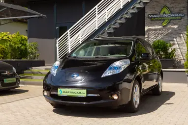 NISSAN LEAF (Automata) Super Black +Keveset futott +Második Tulajdonostól +3X-s GARANCIA !!