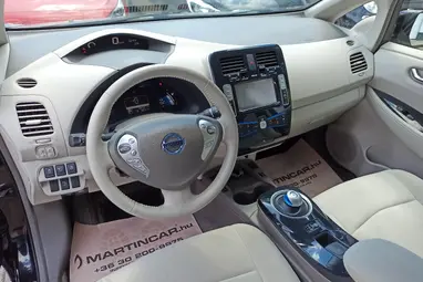 NISSAN LEAF (Automata) Super Black +Keveset futott +Második Tulajdonostól +3X-s GARANCIA !!