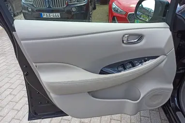 NISSAN LEAF (Automata) Super Black +Keveset futott +Második Tulajdonostól +3X-s GARANCIA !!