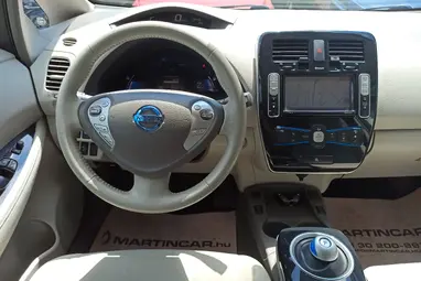 NISSAN LEAF (Automata) Super Black +Keveset futott +Második Tulajdonostól +3X-s GARANCIA !!