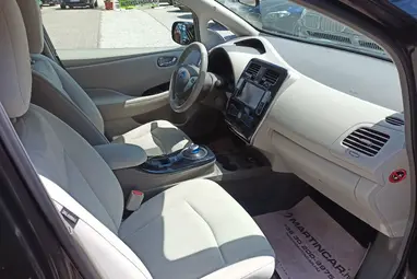 NISSAN LEAF (Automata) Super Black +Keveset futott +Második Tulajdonostól +3X-s GARANCIA !!