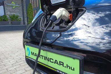 NISSAN LEAF (Automata) Super Black +Keveset futott +Második Tulajdonostól +3X-s GARANCIA !!