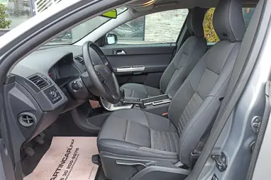 VOLVO V50 1.6 D Momentum Electric SPORT Facelift +Prémium állapot +Friss Vizsga +3X-s GARANCIA !!