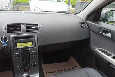 VOLVO V50 1.6 D Momentum Electric SPORT Facelift +Prémium állapot +Friss Vizsga +3X-s GARANCIA !!