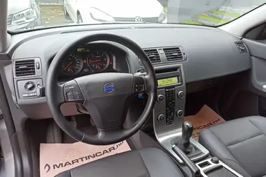 VOLVO V50 1.6 D Momentum Electric SPORT Facelift +Prémium állapot +Friss Vizsga +3X-s GARANCIA !!